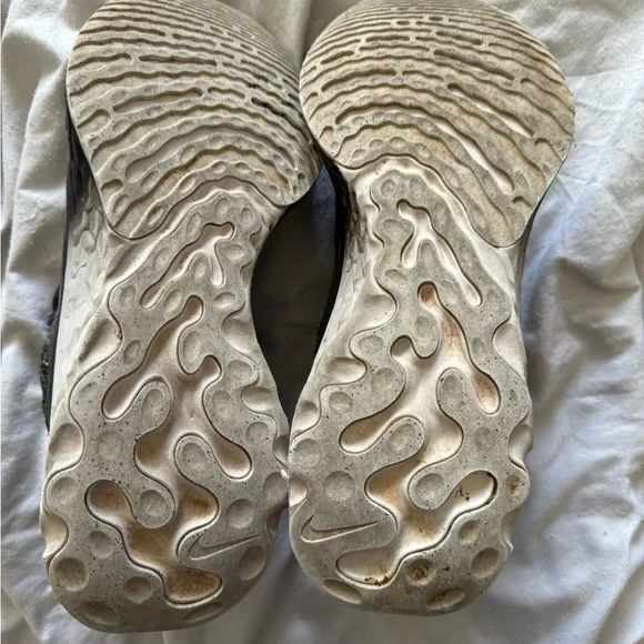 Nike React running shoes size 8 womens - Picture 4 of 7